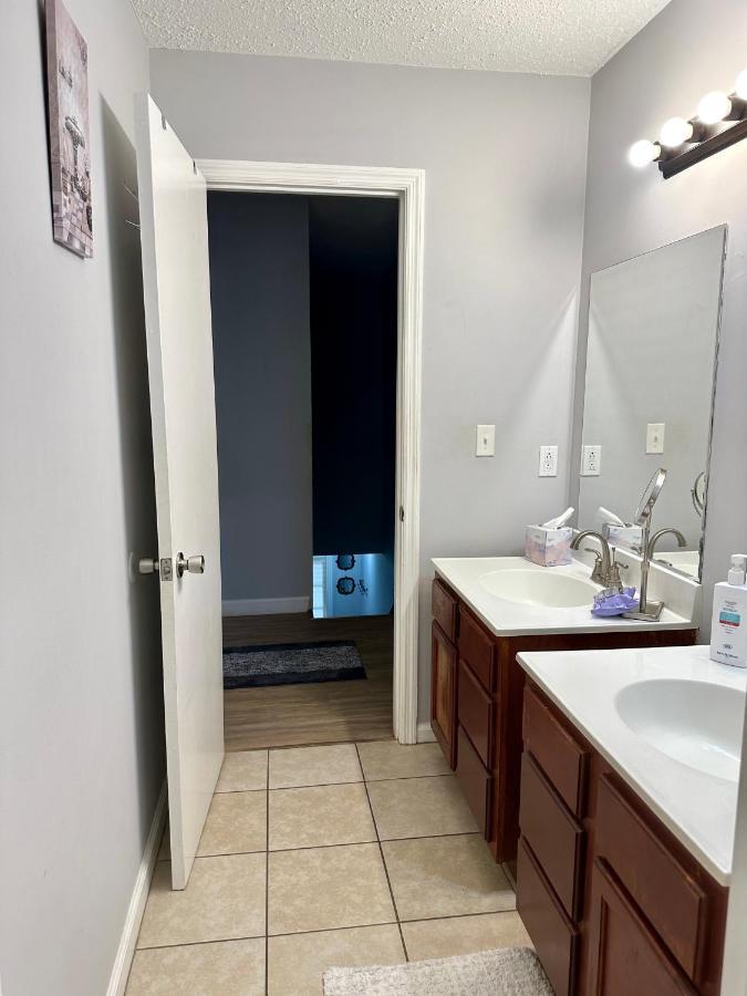 Lovely 2-Bedroom Condo W/Balcony And Free Parking Nashville Exterior photo